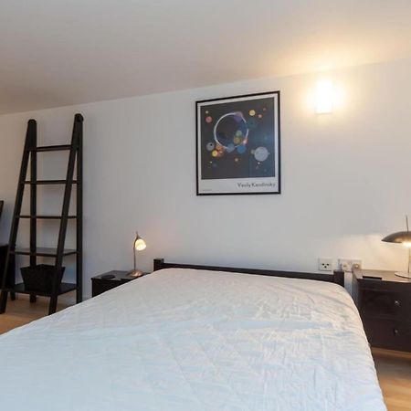 Charming 1 Bedroom Apartment In Old School House Лондон Екстериор снимка