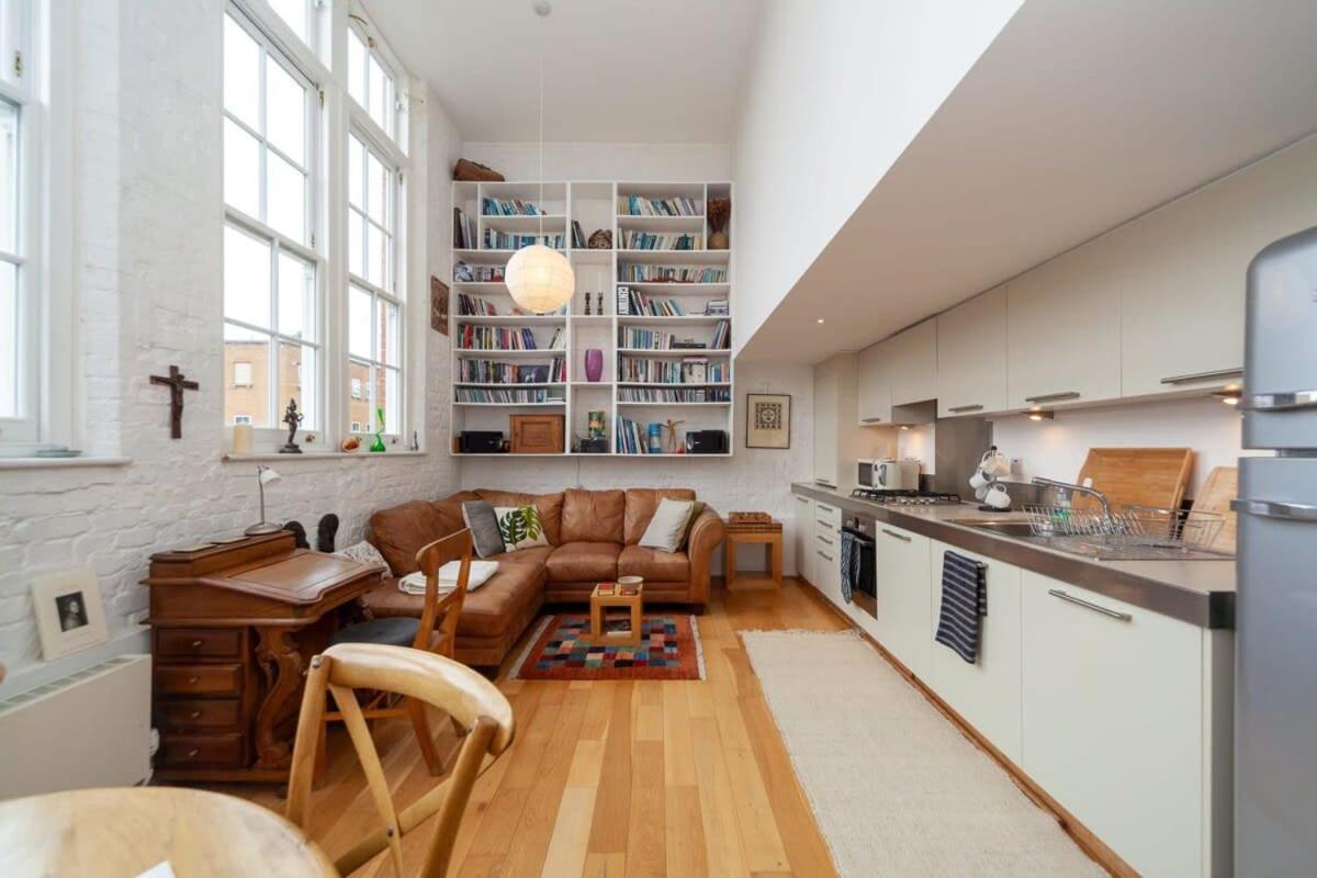 Charming 1 Bedroom Apartment In Old School House Лондон Екстериор снимка